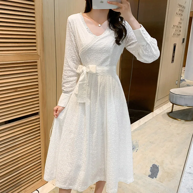 Дантелени рокли на корейската богиня с V-образно деколте, midi, бяло празнична рокля с бродерия, изящен лък, Елегантна вечерна рокля4